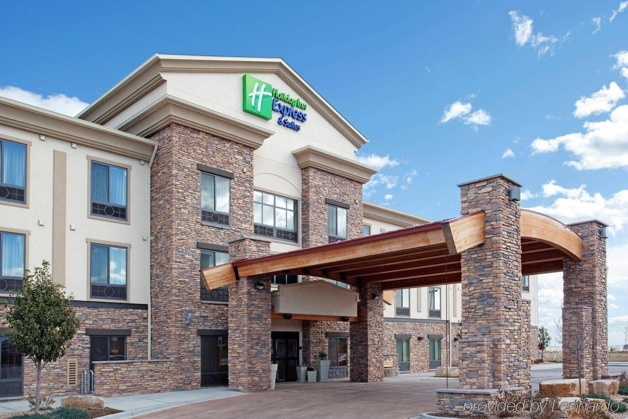 Holiday Inn Express Hotel & Suites Loveland, An Ihg Hotel Exterior photo